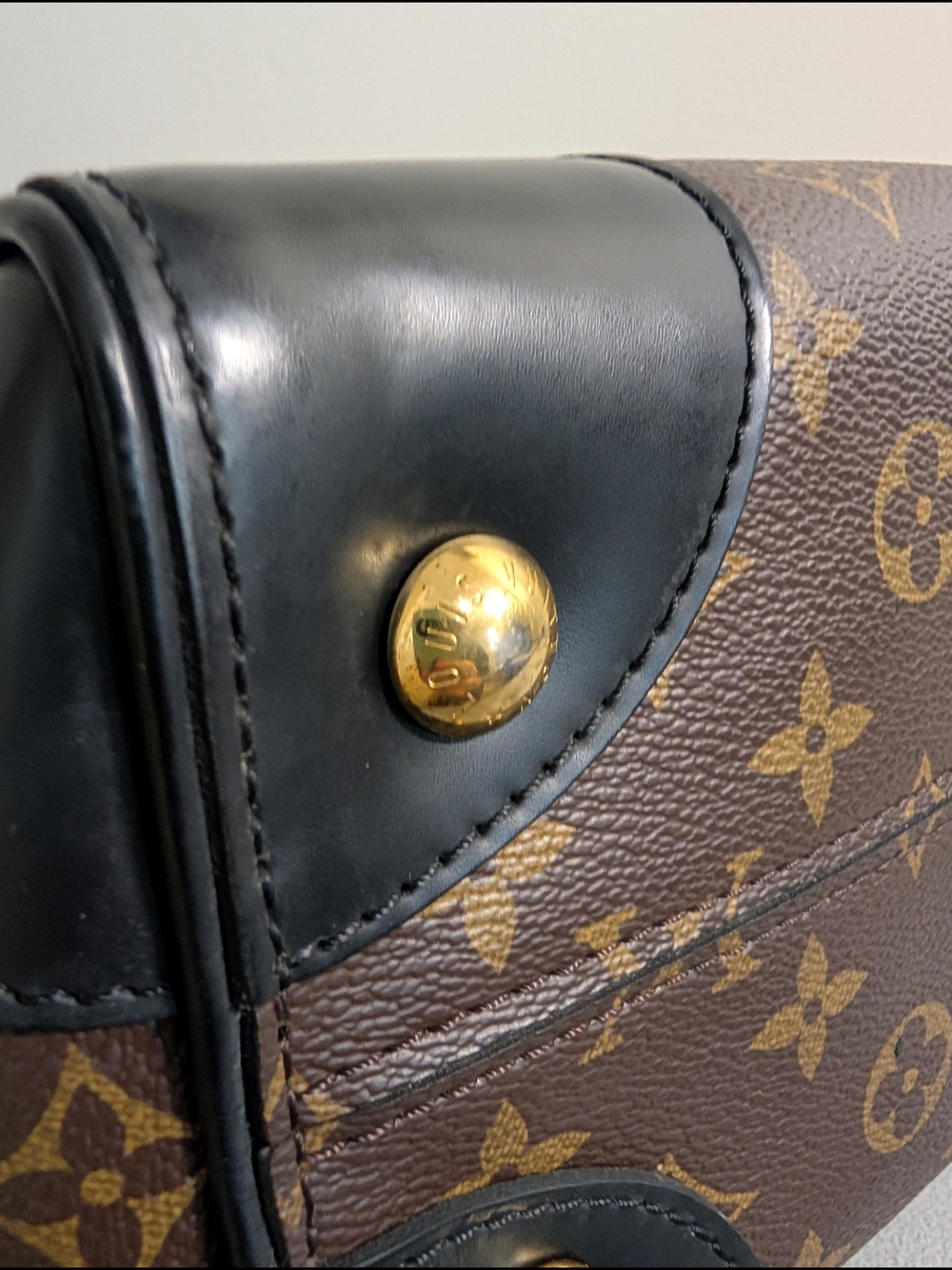 Louis Vuitton Monogram Phenix - Picture 4 of 16